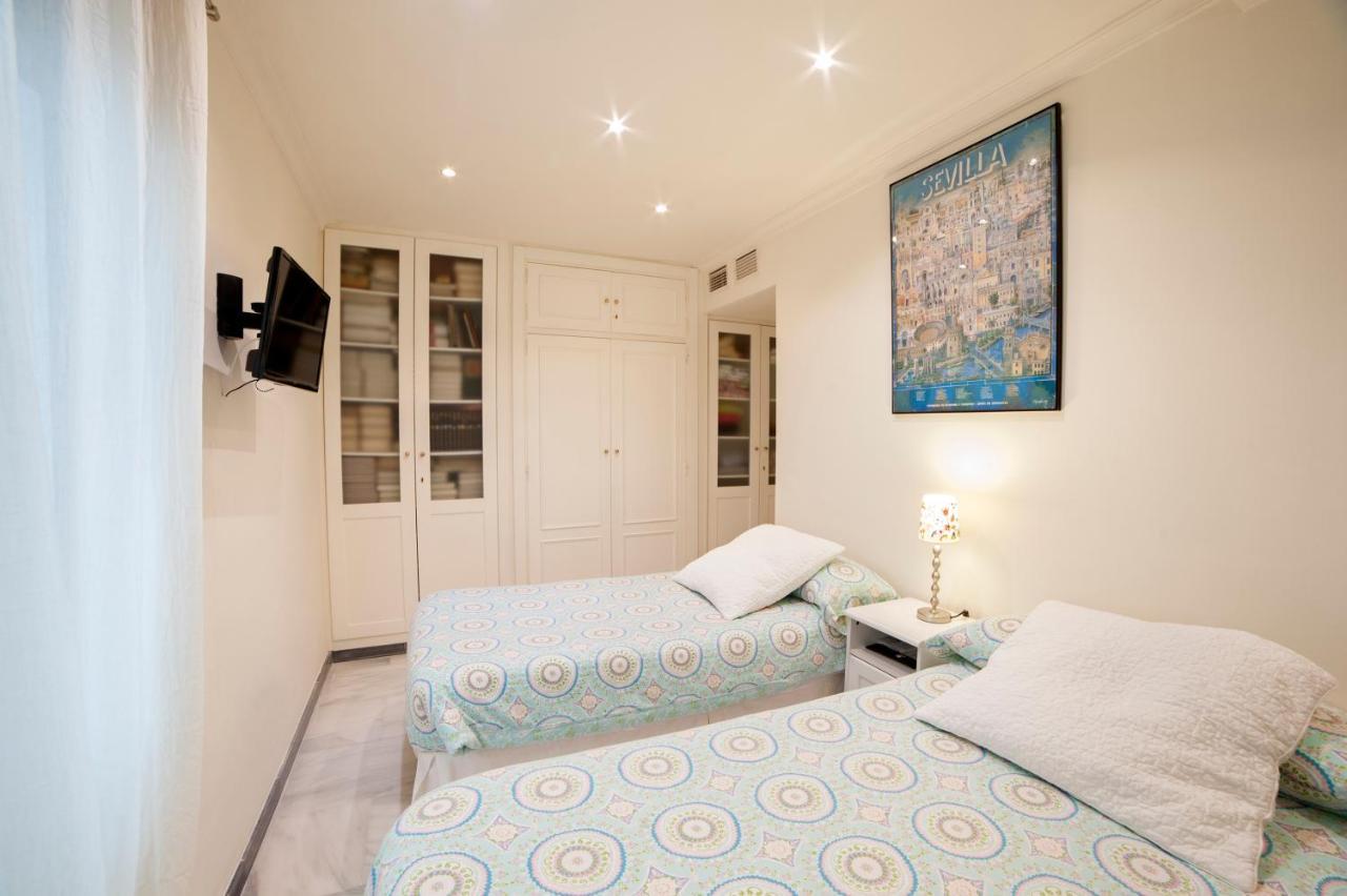 Atanasio Barron Apartment Seville Luaran gambar